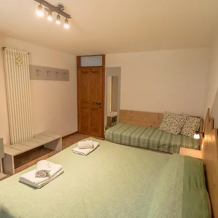 Farmház Agriturismo Pian Dei Tass *