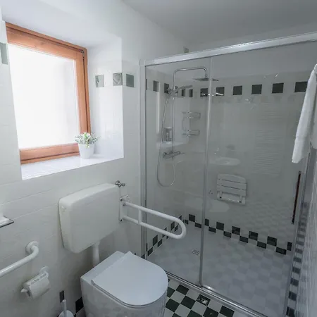 Agriturismo Pian Dei Tass Farmház